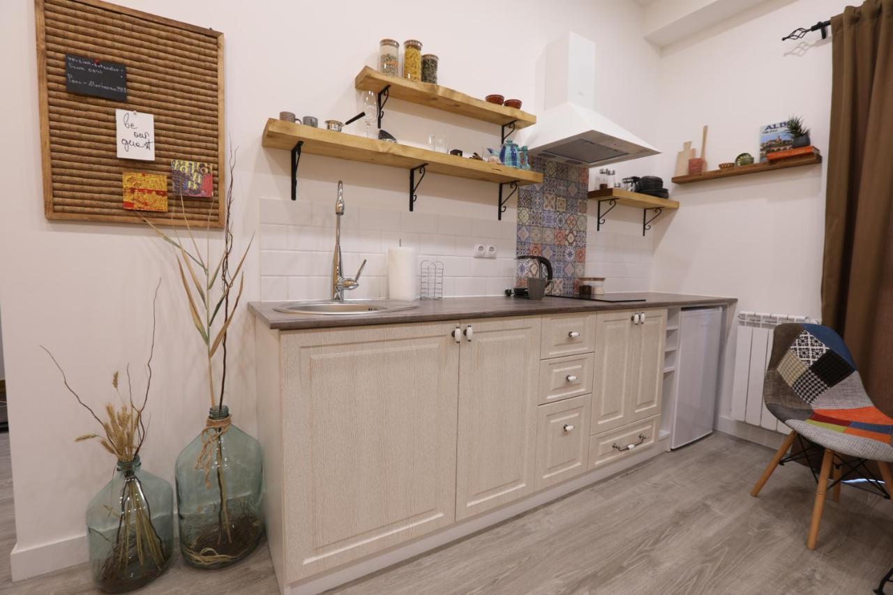 Hotelise I Blue-Poppy Apartment เยเรวาน ภายนอก รูปภาพ