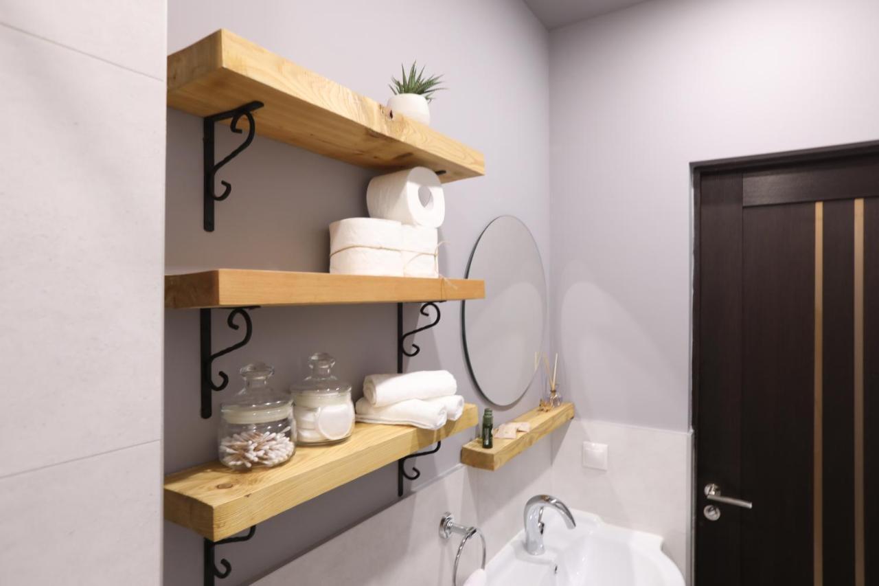 Hotelise I Blue-Poppy Apartment เยเรวาน ภายนอก รูปภาพ